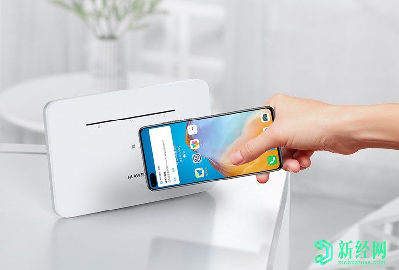 華為移動(dòng)路由器在中國推出4G，千兆以太網(wǎng)，一鍵式連接等功能