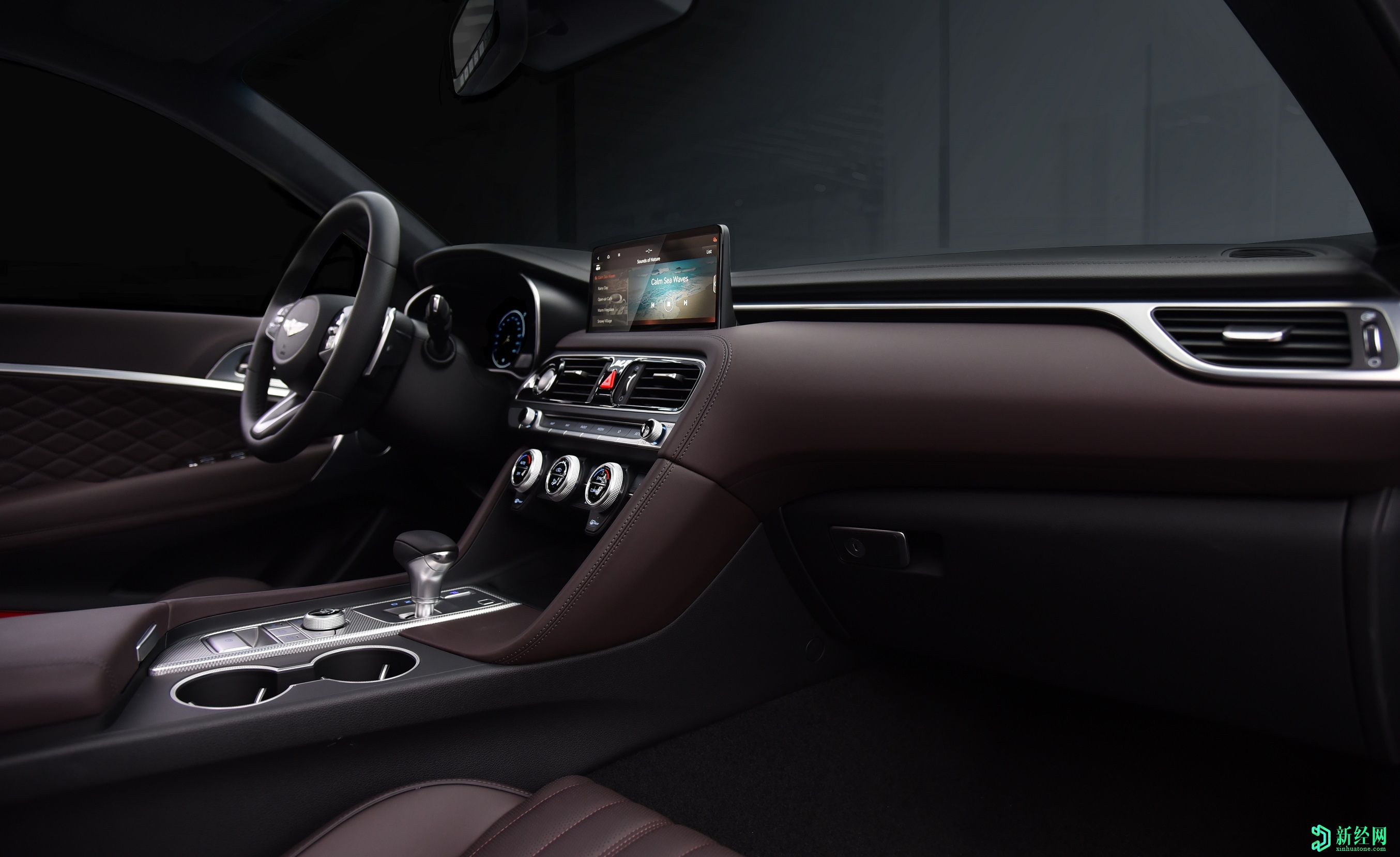 創(chuàng  )世紀推出帶有戰斗機靈感的新型G70轎車(chē)