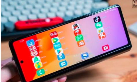 三星Galaxy Z Fold2鉸鏈結構細節