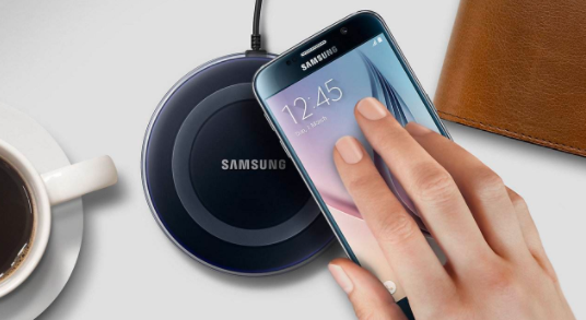 三星已開(kāi)始在各個(gè)國家/地區上市其新的無(wú)線(xiàn)充電器Trio