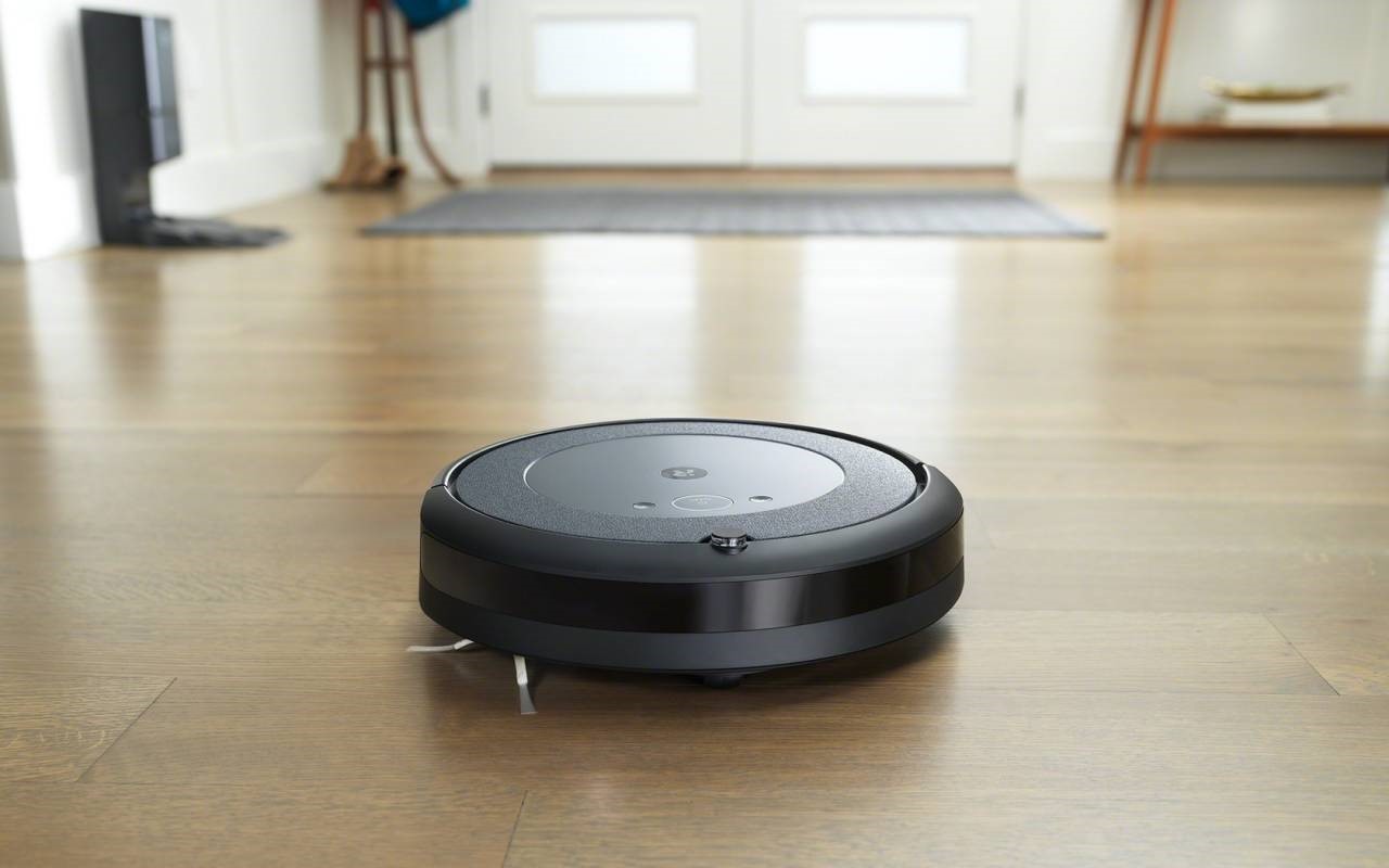 iRobot Roomba i3 +是一款便宜的帶有自動(dòng)清空垃圾箱的吸塵器