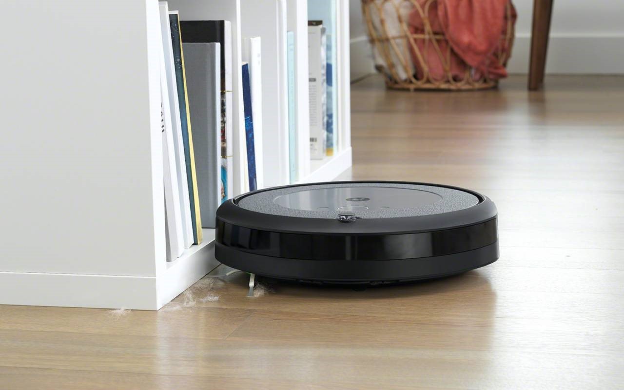 iRobot Roomba i3 +是一款便宜的帶有自動(dòng)清空垃圾箱的吸塵器