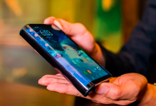 小米可折疊手機的設計完全不同