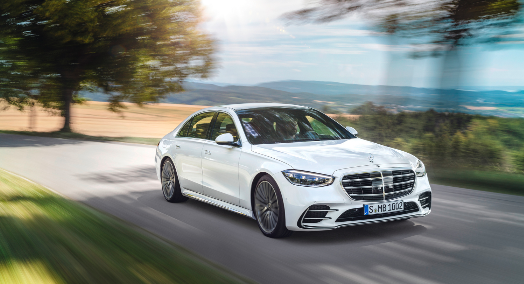 2021年的梅賽德斯-奔馳S級起價(jià)為93,438歐元