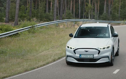 這是歐洲規格的福特野馬Mach-E