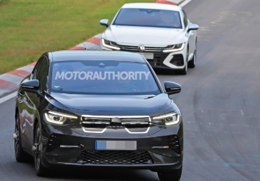 2022年大眾ID.4轎跑車(chē)間諜照片：電動(dòng)SUV即將問(wèn)世