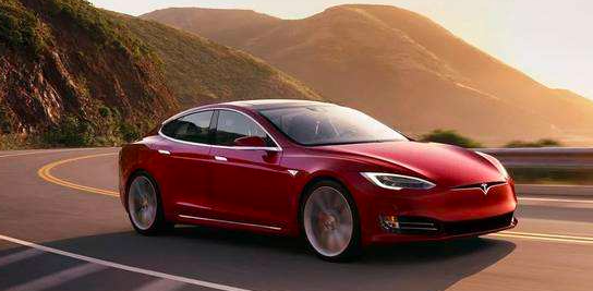 特斯拉開(kāi)始向用戶(hù)提供其新型全自動(dòng)駕駛系統的Beta版