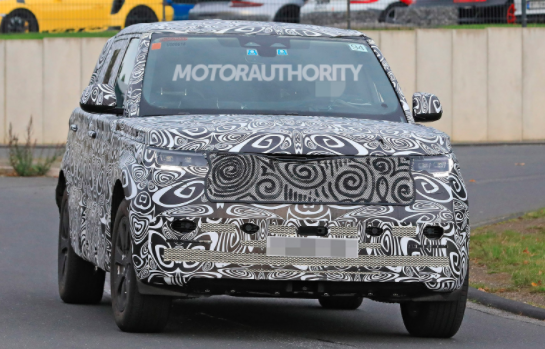 2022年路虎攬勝長(cháng)軸距諜照：拉伸的SUV成型