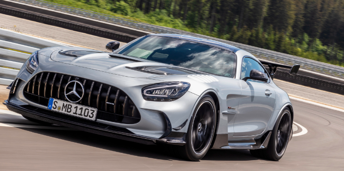 這是梅賽德斯AMG有史以來(lái)最強大的V8-GT黑色系列的核心