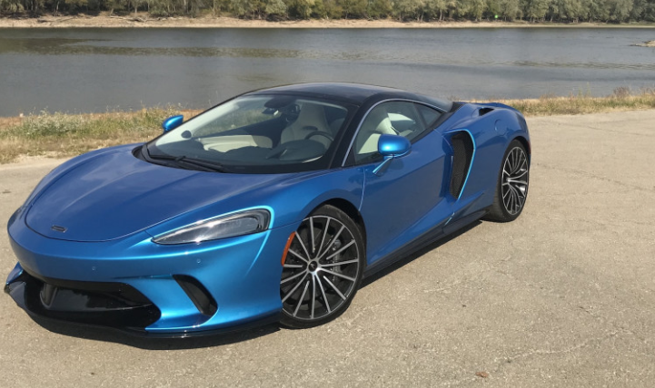 2020年邁凱輪GT擁有轎車(chē)的載貨空間以及超級跑車(chē)的動(dòng)力