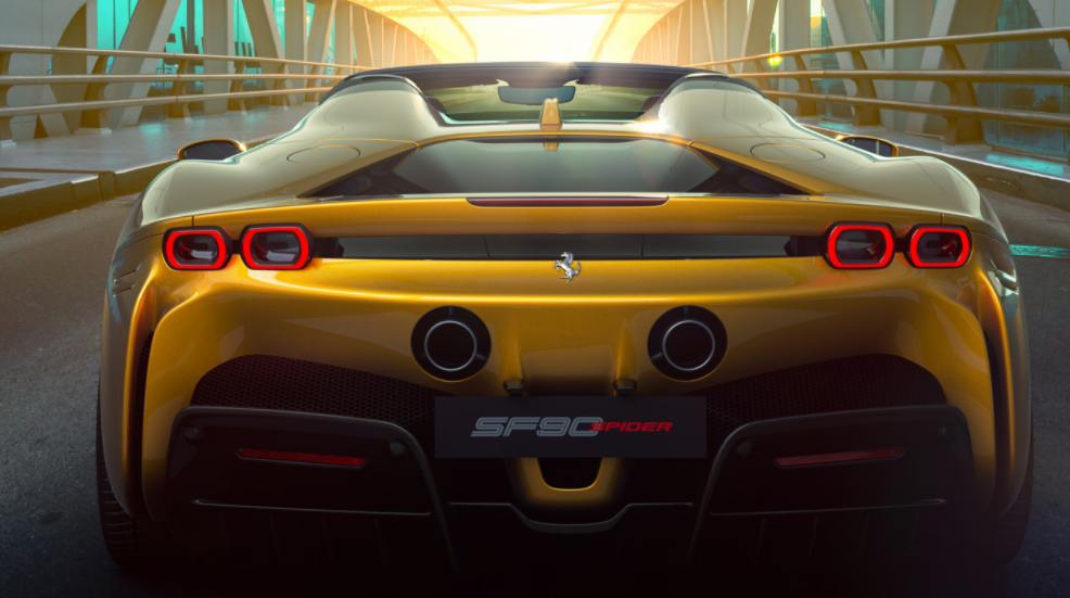 法拉利SF90 Spider為旗艦超級跑車(chē)增加了可伸縮的硬頂