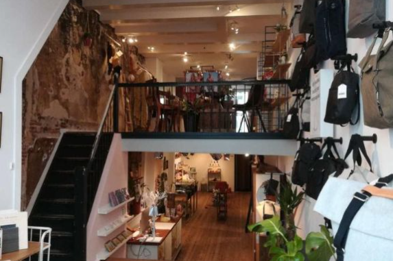 Six＆Sons和英國國際貿易部在荷蘭推出了首個(gè)英國可持續零售店