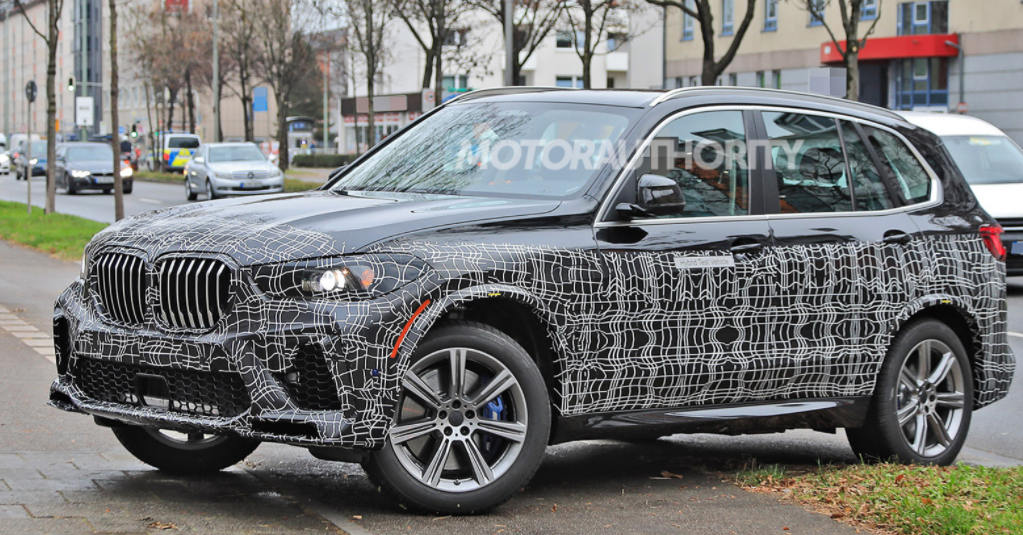 2023年寶馬X5諜照曝光:輕度改頭換面的流行SUV