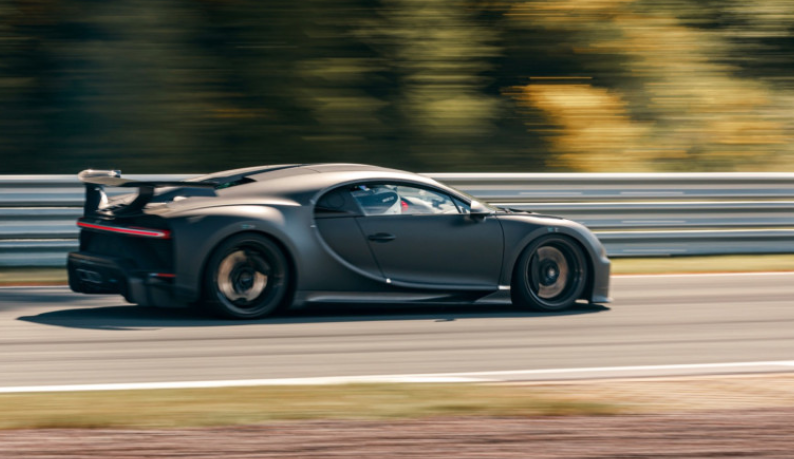 布加迪Chiron Pur Sport的燃油經(jīng)濟性為8 mpg