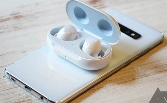 三星新的無(wú)線(xiàn)耳機的名稱(chēng):Galaxy Buds Pro