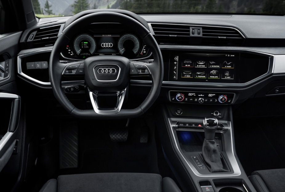 奧迪Q3裝有插電式混合動(dòng)力總成，可提供241馬力的動(dòng)力