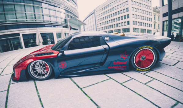 保時(shí)捷918 Slantnose渲染圖看起來(lái)像超級跑車(chē)