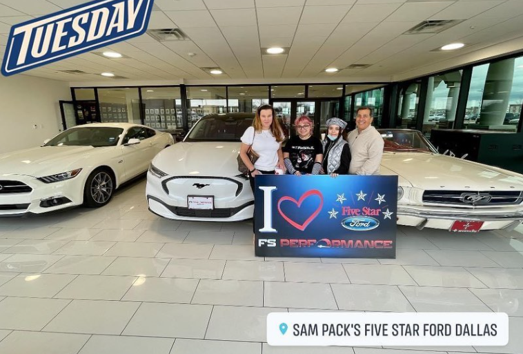 2021年福特野馬Mach-E在美國的首批交付