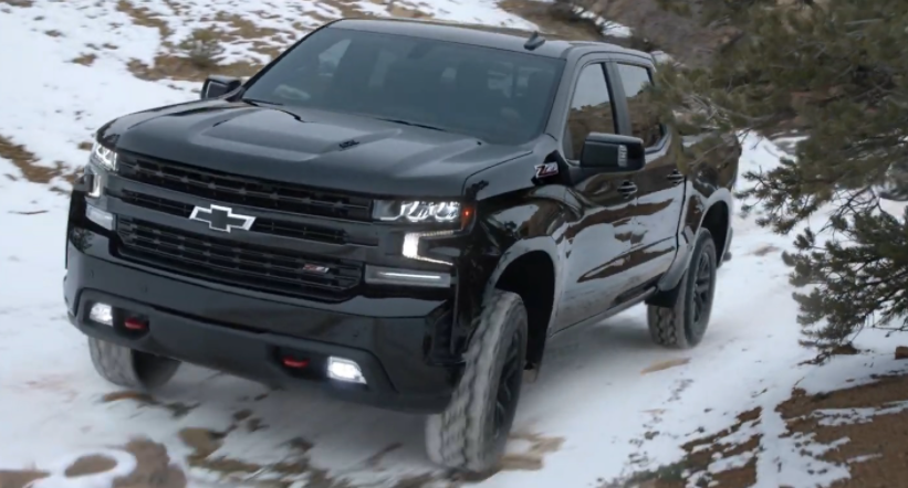 2021年雪佛蘭西爾弗拉多1500帶有V6或V8選項