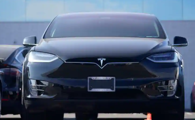 特斯拉在汽車(chē)安全監管機構的壓力下召回134951輛汽車(chē)