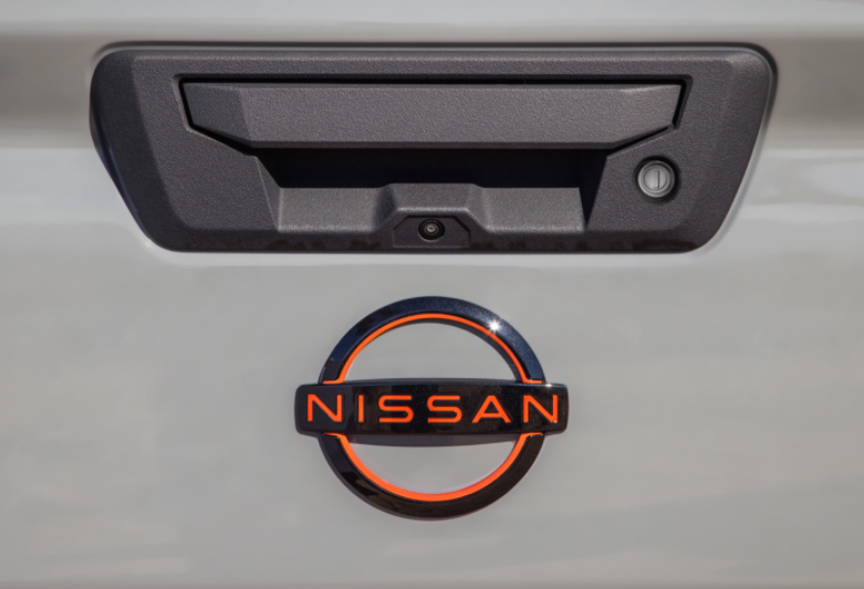 據報道，蘋(píng)果曾與日產(chǎn)汽車(chē)就生產(chǎn)自動(dòng)駕駛電動(dòng)汽車(chē)進(jìn)行過(guò)交談