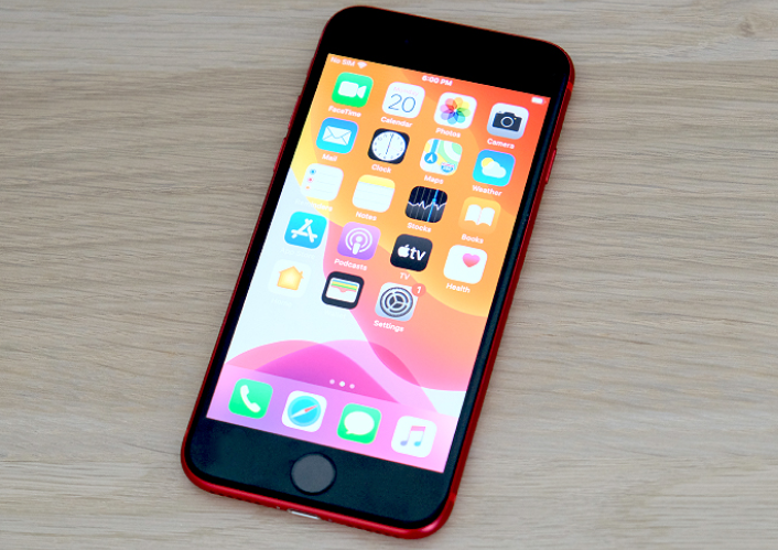 有傳言稱(chēng)2023年iPhone SE會(huì )使用打孔屏幕