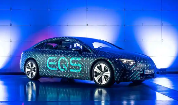 梅賽德斯憑借其旗艦電動(dòng)汽車(chē)與特斯拉展開(kāi)競爭