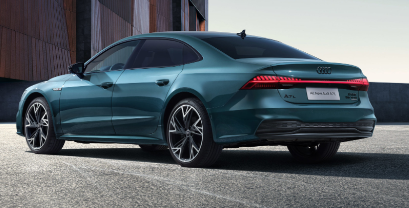 現在奧迪A7有兩種不同的車(chē)身樣式