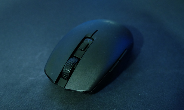 Razer Orochi V2評測：為小手游戲玩家設計的鼠標