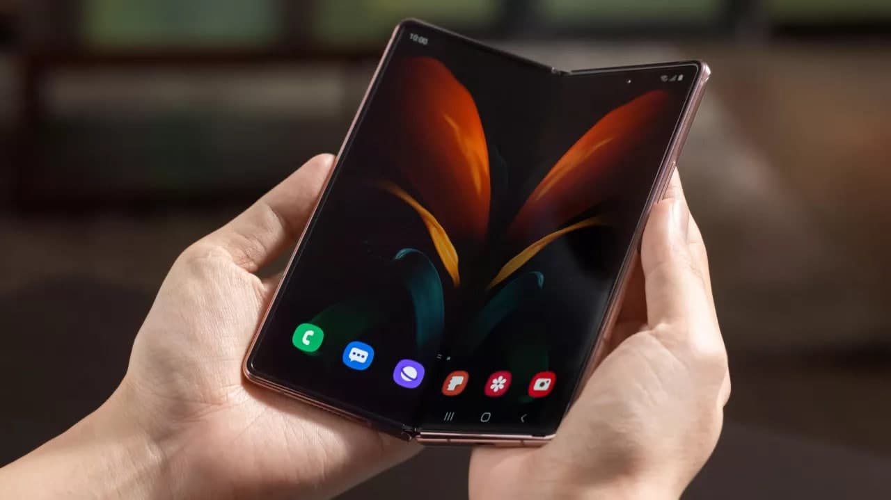 三星 Galaxy S21 Ultra 與三星 Galaxy Z Fold 2：哪個(gè)更好買(mǎi)？