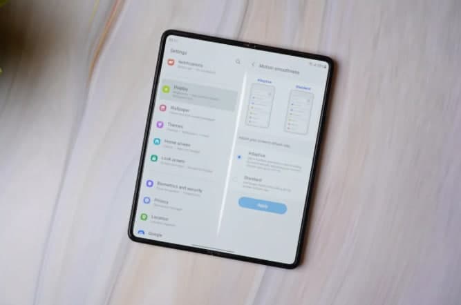 三星 Galaxy Z折疊3的第一印象，建立了幾乎無(wú)懈可擊的領(lǐng)先地位