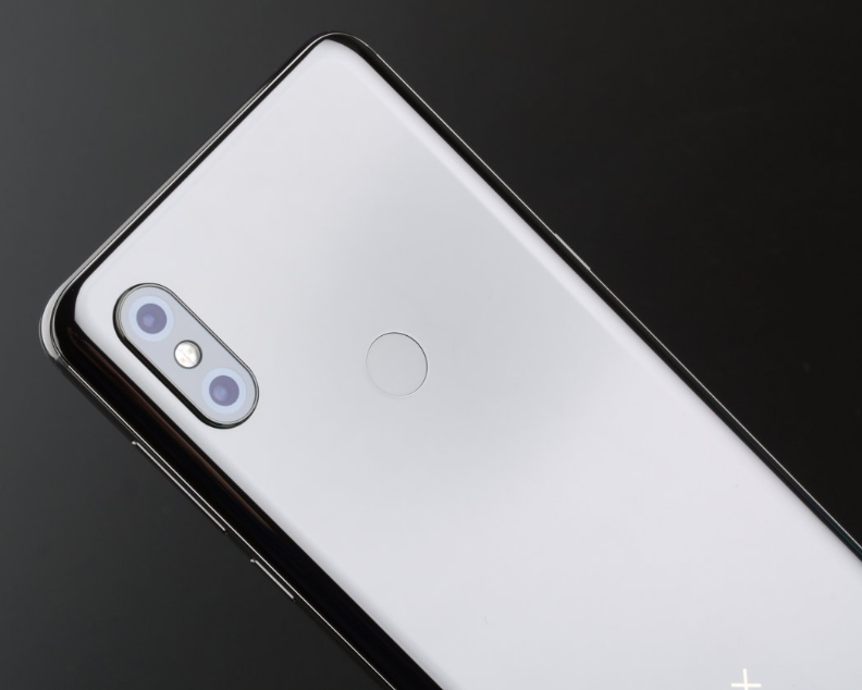 vivo黃韜：增距鏡或向S系列下放，Q3會(huì )有新形態(tài)產(chǎn)品