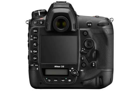 iQOO 15 Ultra新機發(fā)布 搭載主動(dòng)散熱風(fēng)扇與超感肩鍵