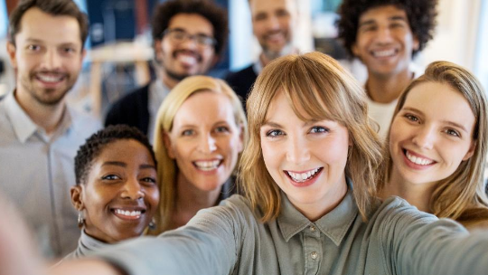 三星Galaxy S26系列即將開(kāi)售 在韓國創(chuàng  )下預購歷史新高