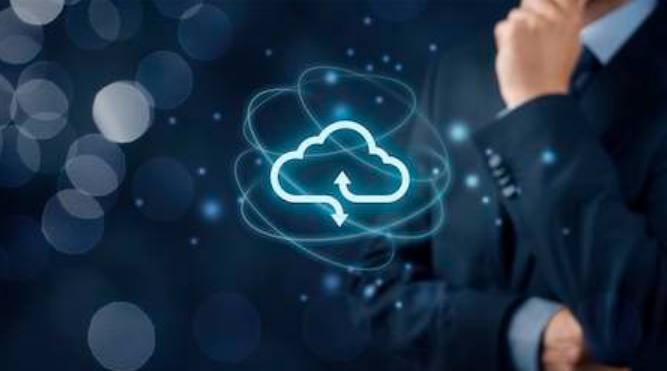 理想湯靖辟謠：買(mǎi)保時(shí)捷做對標車(chē)并非要造旗艦轎跑