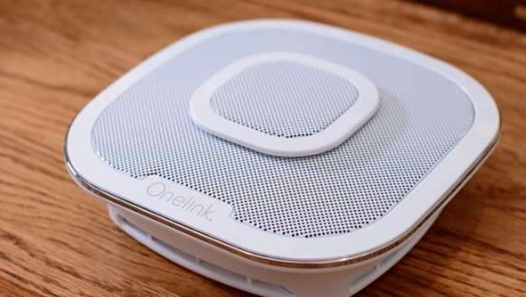 OPPO Find X9 Ultra諜照流出 搭載“巨型”外接鏡頭！