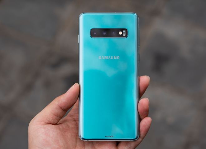 自研基帶新進(jìn)展:蘋(píng)果iOS 26.3預示iPhone未來(lái)發(fā)展方向