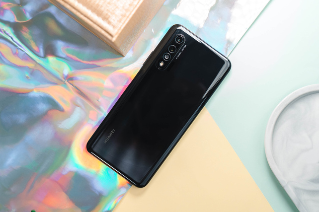 1月新能源乘用車(chē)廠(chǎng)商批發(fā)銷(xiāo)量出爐：比亞迪領(lǐng)跑！