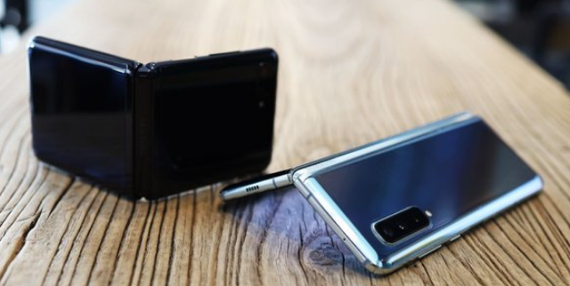 蘋(píng)果iPhone 15 128GB價(jià)格跌至2800元 開(kāi)始清庫存了？