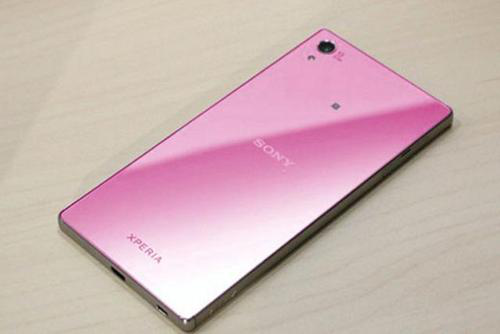 智界汽車(chē)推出ROBBi限量聯(lián)名車(chē)衣 涉及旗下兩款車(chē)型