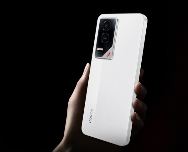 曝榮耀GT Pro電池將提升約1000mAh 代價(jià)是百瓦快充沒(méi)了？