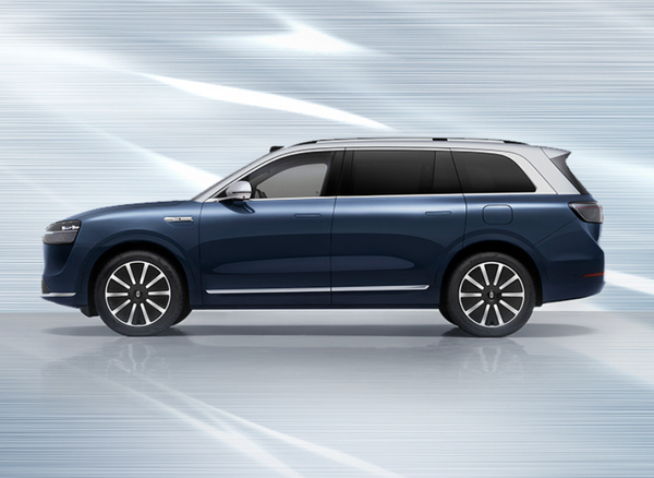 早報：新車(chē)上市華為門(mén)店被擠爆 小米汽車(chē)要比肩保時(shí)捷