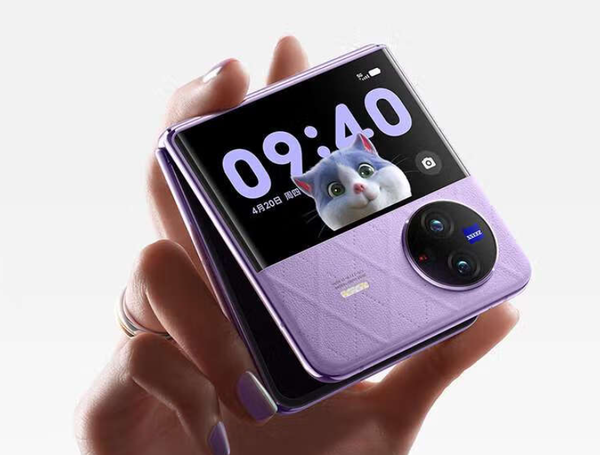 vivo X Flip成豎折疊屏手機銷(xiāo)量第一 領(lǐng)跑整個(gè)手機行業(yè)！