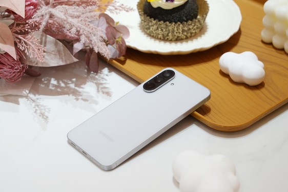 AI賦能 影像功能再升級 三星Galaxy A56 5G帶來(lái)拍攝新感受