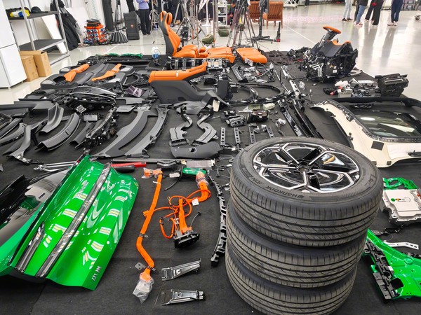 胡錫進(jìn)評價(jià)雷軍直播拆解小米汽車(chē):回歸產(chǎn)品本源