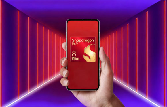 超越參數之爭：專(zhuān)訪(fǎng)高通高管，揭秘第五代驍龍8至尊版的“體驗優(yōu)先”哲學(xué)