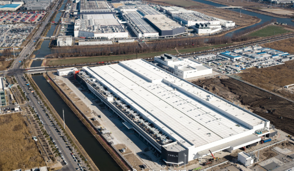 特斯拉上海儲能超級工廠(chǎng)正式投產(chǎn) 本季度開(kāi)始產(chǎn)能爬坡 - 手機中國 -