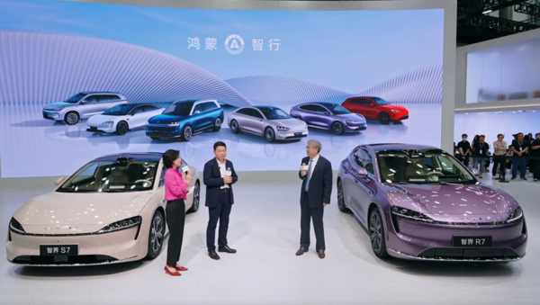 奇瑞董事長(cháng)：智界R7有三項世界第一 訂單太多交付不過(guò)來(lái)