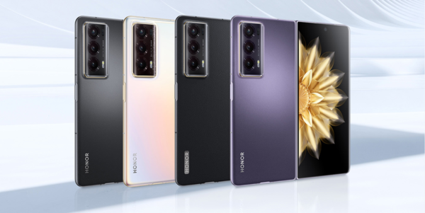 博主稱(chēng)明年是折疊屏爆發(fā)關(guān)鍵年 三折疊/折疊Pad將落地