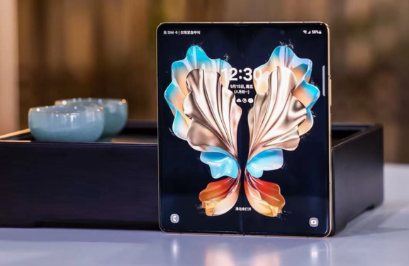 傳陶瓷雅韻 集科技大成 心系天下三星W24禮遇雙十二